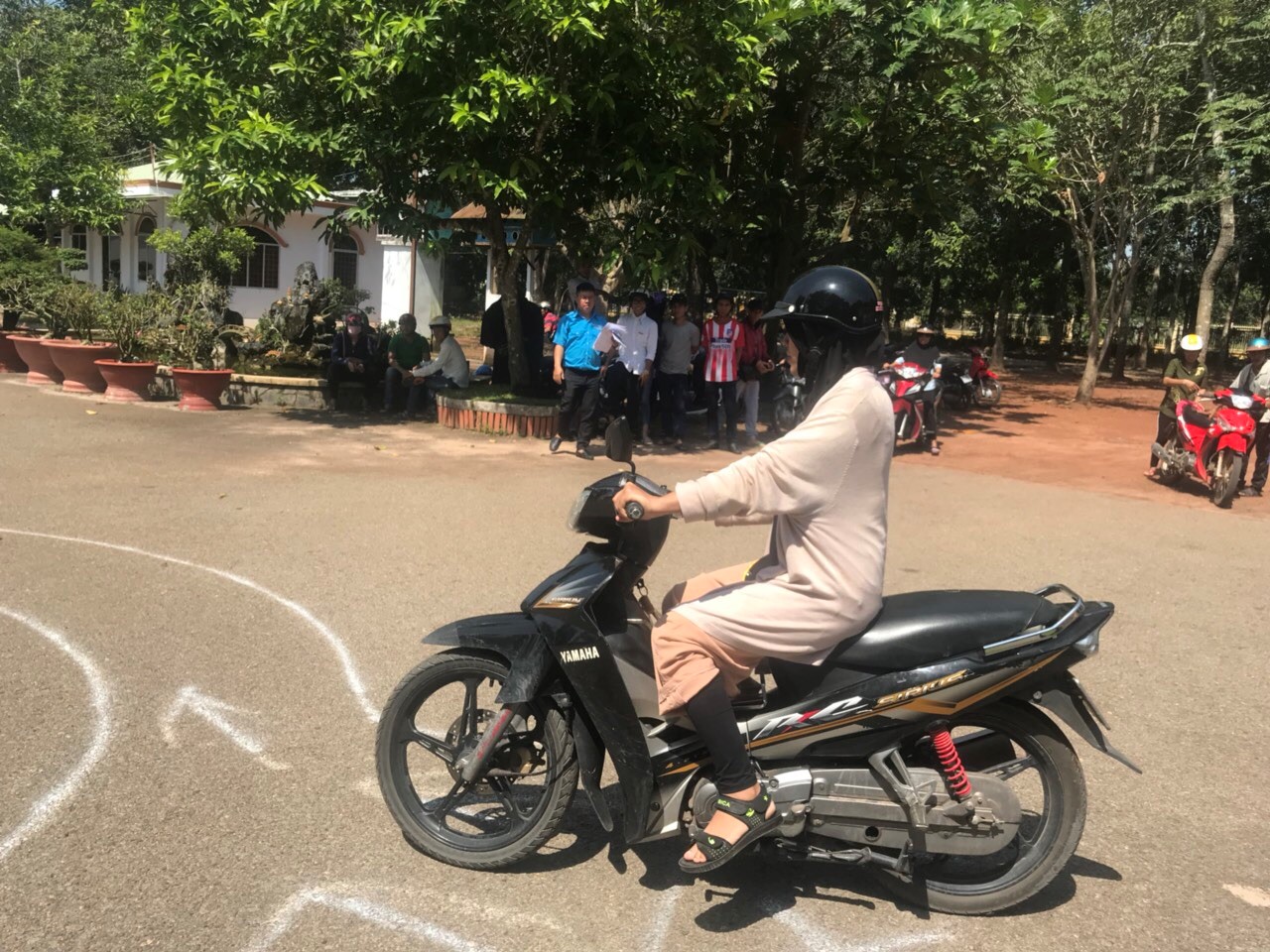 Đào tạo lái xe mô tô hạng A1 cho đồng bào dân tộc thiểu số tại xã Minh Hòa, huyện Dầu Tiếng Đào tạo lái xe mô tô hạng A1 cho đồng bào dân tộc thiểu số tại xã Minh Hòa, huyện Dầu Tiếng