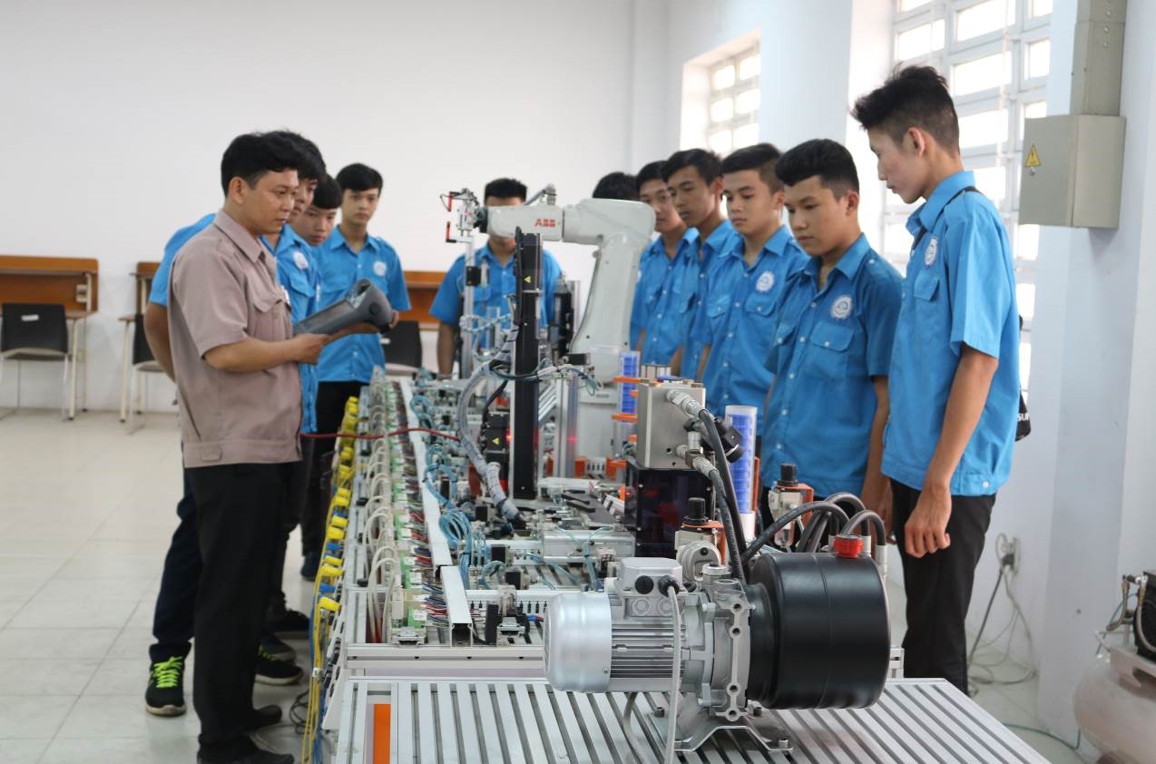 Cơ điện tử Cơ điện tử
