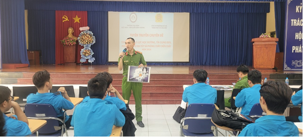 Tuyên truyền “Về tình hình bạo lực học đường, Phòng chống ma túy, tín dụng đen” năm 2024 Tuyên truyền “Về tình hình bạo lực học đường, Phòng chống ma túy, tín dụng đen” năm 2024