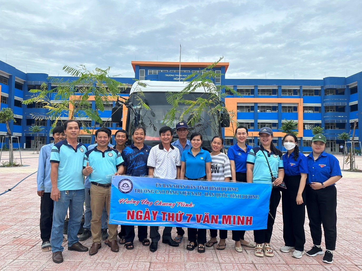 Công đoàn cơ sở Trường Cao đẳng Việt Nam - Hàn Quốc Bình Dương tổ chức ra quân triển khai kế hoạch “Ngày thứ bảy văn minh” Công đoàn cơ sở Trường Cao đẳng Việt Nam - Hàn Quốc Bình Dương tổ chức ra quân triển khai kế hoạch “Ngày thứ bảy văn minh”